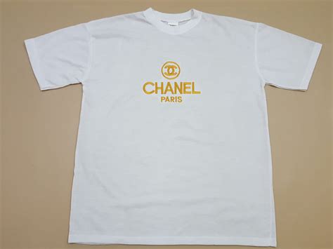 t shirt chanel paris femme|Chanel tee shirts vintage.